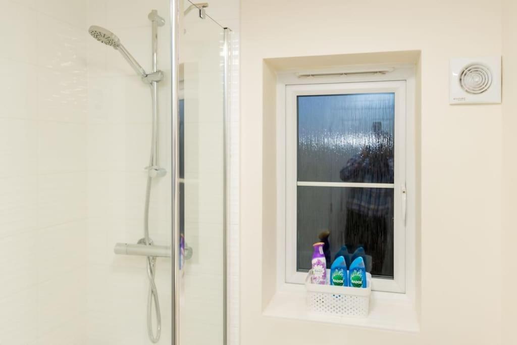 Cozy 3 Bed Sasha House In Beeston Nottingham Villa Bagian luar foto