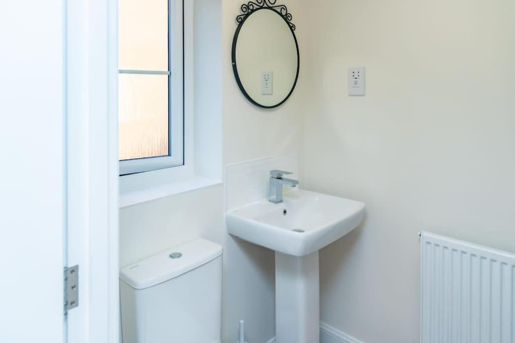 Cozy 3 Bed Sasha House In Beeston Nottingham Villa Bagian luar foto