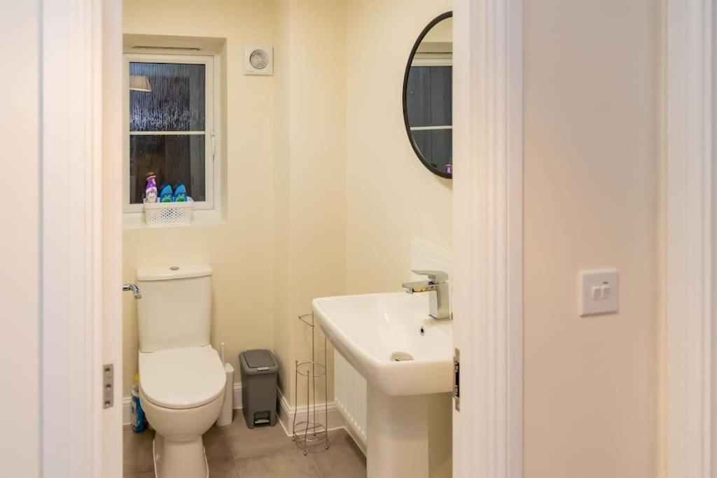 Cozy 3 Bed Sasha House In Beeston Nottingham Villa Bagian luar foto