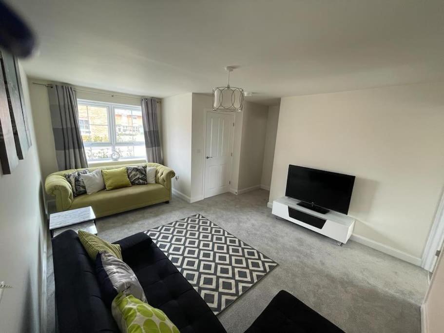 Cozy 3 Bed Sasha House In Beeston Nottingham Villa Bagian luar foto