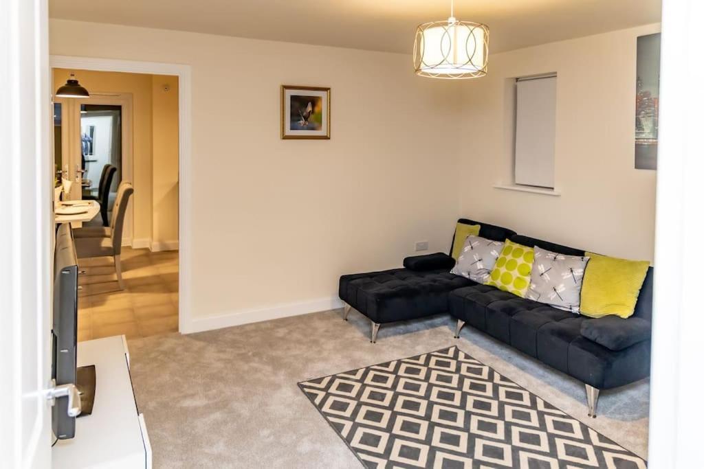Cozy 3 Bed Sasha House In Beeston Nottingham Villa Bagian luar foto