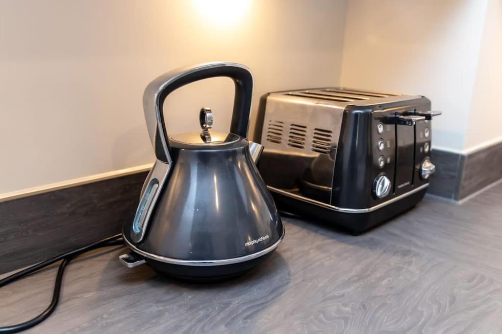 Cozy 3 Bed Sasha House In Beeston Nottingham Villa Bagian luar foto